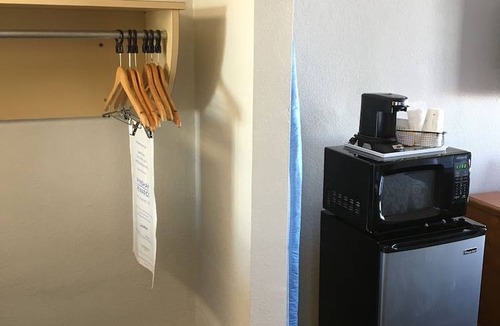 Biggar Hotel | Days Inn by Wyndham Fort Myers