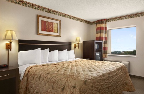 Grantville Hotel | Days Inn by Wyndham Grantville Hershey North
