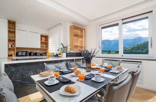 Meta House | De Vivo Realty - Relais Regina Vittoria