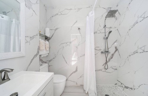 Central Beach Hotel | Deco Boutique Hotel
