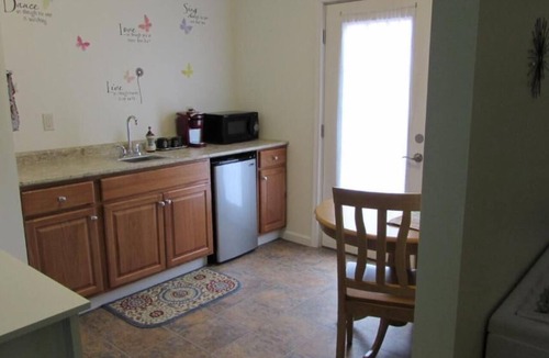 Shippenville Bed & Breakfast | Deer Creek Winery at Brooks Estate