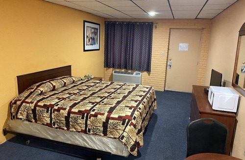 Deer Park Hotel | Deer Park Motor Inn