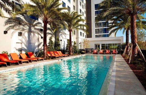 Lake Nona Medical City Apartment | Deluxe King Room Near VA Medical Center ORL