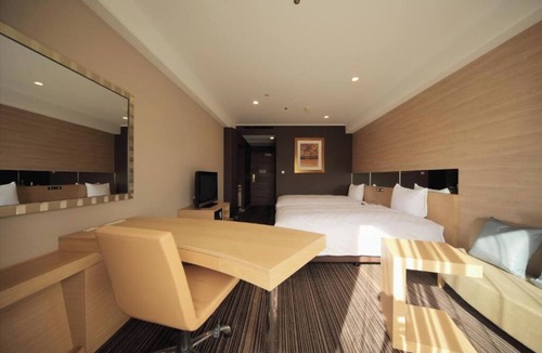 Takanawa Hotel | Deluxe Twin Room hotel with AC, fitness room, WiFi in brilliant Minato City