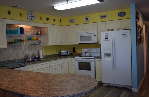 Rehoboth by the Sea Condo | Dewey Beach Ocean Block Condo Elevator Parking Sleeps 10