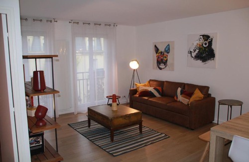 Chessy Apartment | Disney Apart,3 mn from Disney, 4bedrooms, double free, secured parking,105 m2