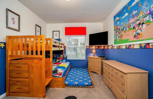 Windsor Hills Apartment | Disney Bunk Room-Windsor Hills