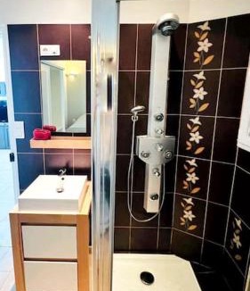 Thorigny-sur-Marne Apartment | Disney & Paris pour 2 personnes.