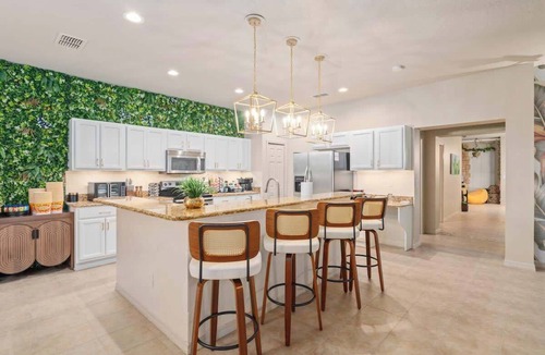 Bellavida House | Disney Themed Resort Home with Lake View