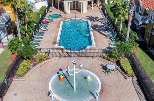 Bellavida House | Disney Themed Single Family Home, Private Pool, 15 Mins From Disney & Sleeps 10