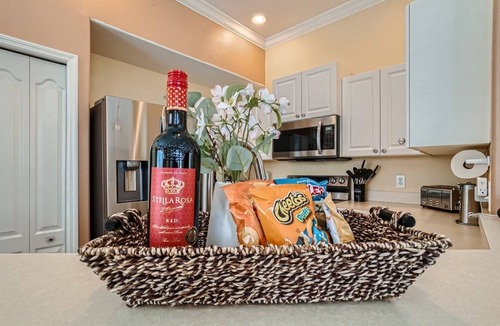 Tuscan Hills House | DisneyFun/Pool/FirePlace/Games/EVCharger/Safe/PetFriendly