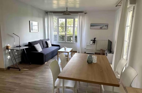 Bussy-Saint-Georges Apartment | Disneyland 10 minutes/Paris 35 minutes