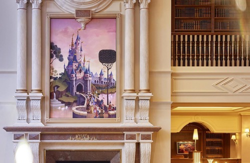 Chessy Hotel | Disneyland® Hotel