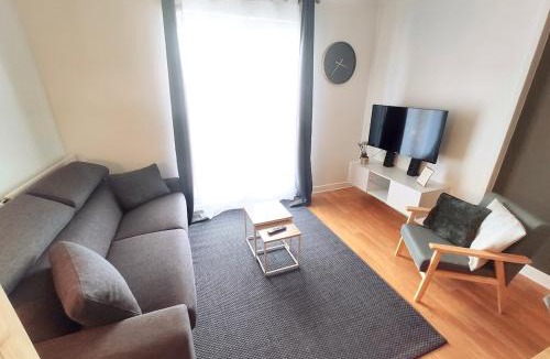 Champs-sur-Marne Apartment | Disneyland - Paris 15 min - Parking - 8 personnes