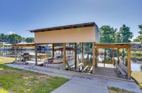 Fedhaven House | Dock and Grill Waterfront Florida Vacation Rental!