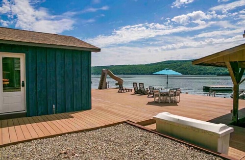 Hammondsport House | Dockaholic on Keuka Lake
