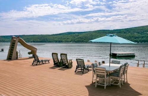 Hammondsport House | Dockaholic on Keuka Lake