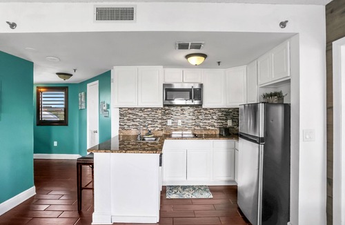 Southwest Orlando Condo | Dog-friendly condo with a kitchenette, AC, pools, hot tubs, tennis, & gym