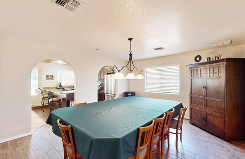 Bullhead City House | Dog-friendly home with beautiful patio, bikes and central AC and Marina access