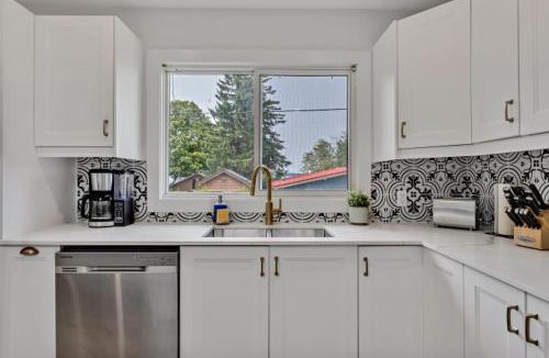 Fenelon Falls House | Dorado at The Kabins by The Falls