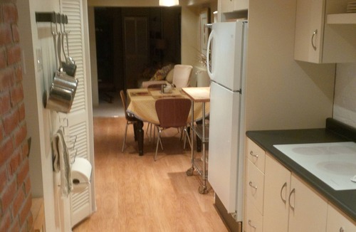 Cabbagetown Apartment | Downtown Apartment in Historic Cabbagetown