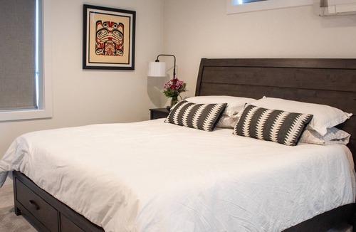Chewelah Apartment | Downtown Chewelah Loft - Close to GOLF and SKI RESORT