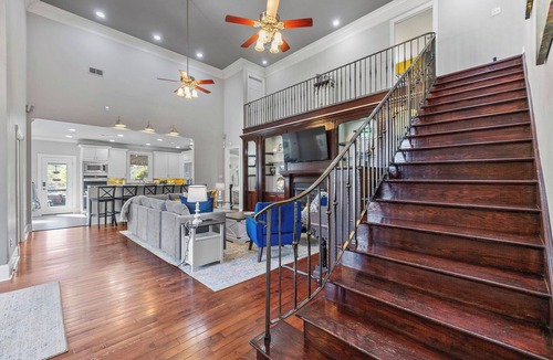 Hammond House | Downtown Estate Property close to Southeastern