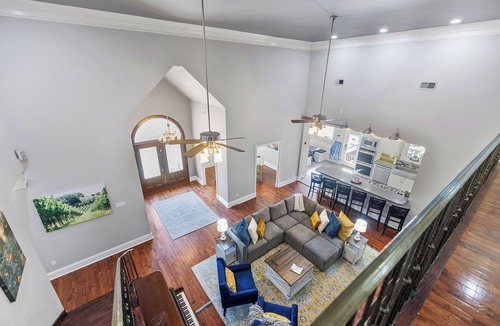 Hammond House | Downtown Estate Property close to Southeastern