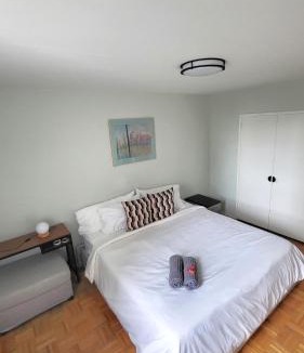 Church and Wellesley Apartment | Downtown Gem by the Subway