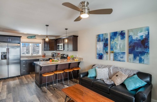 Sandpoint House | Downtown location, close to Lake, restaurants, and bars!