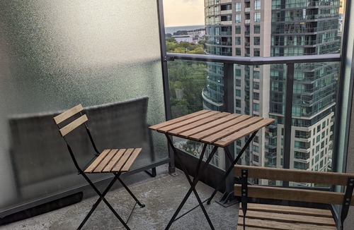 Fort York Condo | Downtown near CN Tower by THE LAKE with Secured Parking
