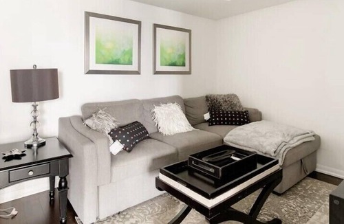Fort York Apartment | Downtown Toronto+Free Parking+City view