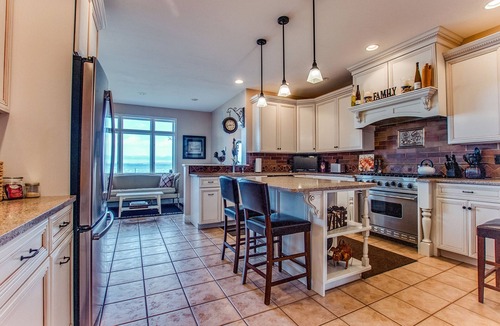 Town of Torrey House | Dragonfly Landing | 5 Bed, 2.5 Bath