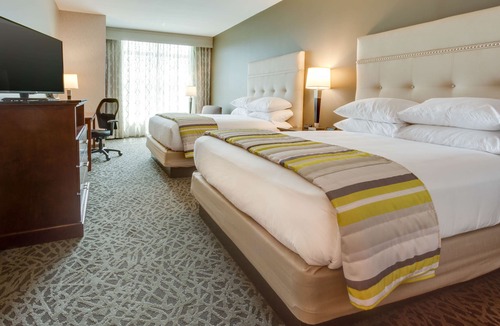 South Hills Hotel | Drury Inn & Suites Pittsburgh Airport Settlers Ridge