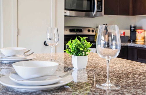 Evans Churchill Apartment | DT Escape with Pool + Gym + Parking + W/D + Balcony