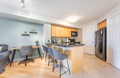 Downtown Mississauga Condo | Duke Of York Boutique Suites