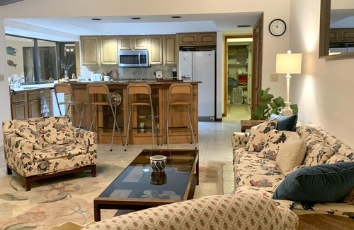 South Beach House | East of A1A, pool, steps from beach, pet friendly, South Beach