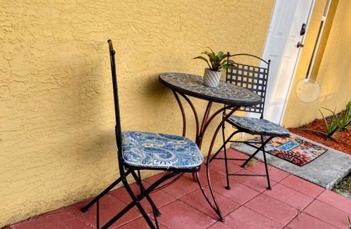 Port Saint Lucie House | Easy access from I95 and Turnpike, beautiful lake view and 25 min from the beach