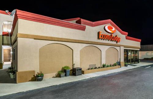 Easton Cabin | Econo Lodge Easton Route 50