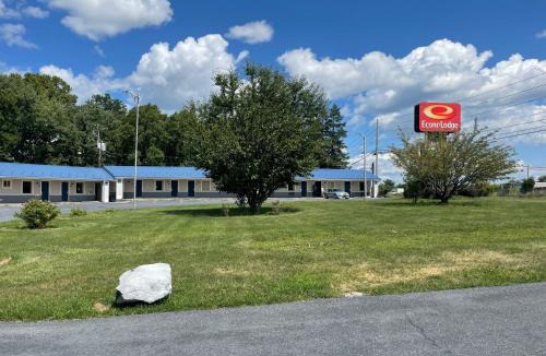 Mechanicsburg Cabin | Econo Lodge Mechanicsburg - Harrisburg West