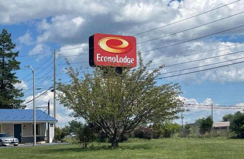 Mechanicsburg Cabin | Econo Lodge Mechanicsburg - Harrisburg West