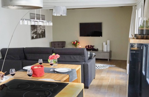 Paris City Center Apartment | Ecrin à Bijoux - Central and Charming apartment with A/C in historical property