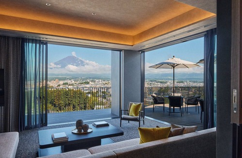 Gotemba Hotel | edit x seven FUJI GOTEMBA