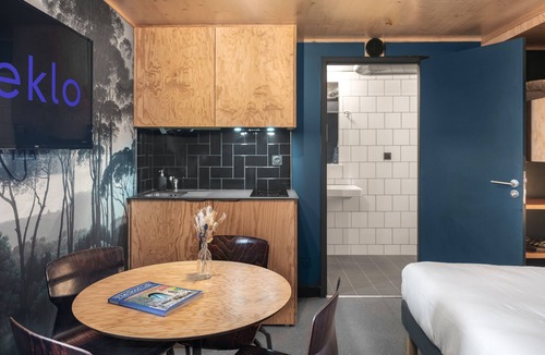 Serris Hostel | Eklo Marne La Vallée