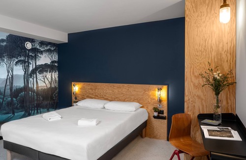 Serris Hostel | Eklo Marne La Vallée