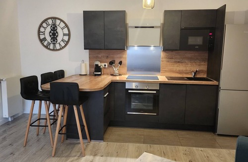 Les Puces de Saint-Ouen Apartment | Elégance et charme aux portes de Paris