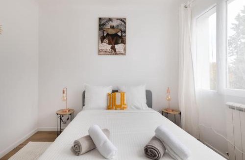 Aulnay-sous-Bois Apartment | Elégant Flat Paris CDG Expo