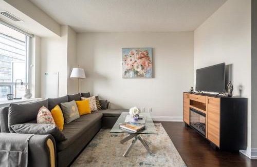Willowdale Apartment | Elegance In Peonies 1 Bedroom Condo 23 Floor Free parking in Downtown Toronto