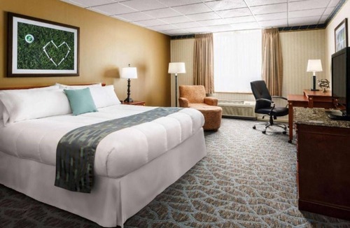 Cheat Lake Hotel | Elegant 2BR Suite w Lake View and Pool