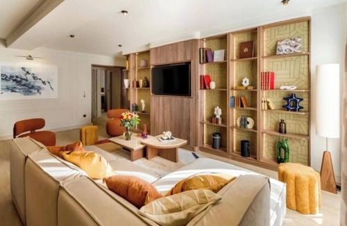 Marais Apartment | Elegant 6-Bedroom Apartment on Rue des Archives with A/C